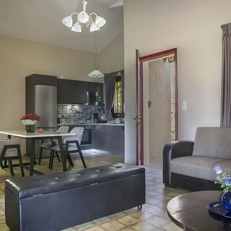 Sleeps 4 Pool Air Con Wifi Villa *