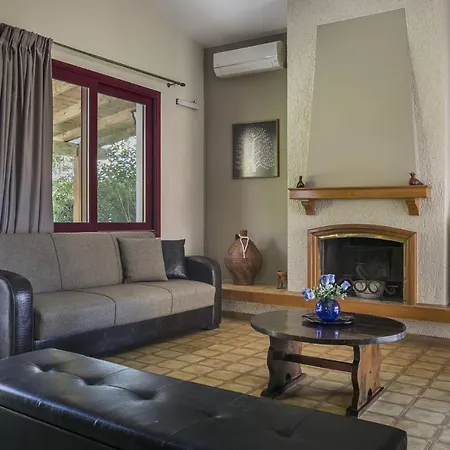 Sleeps 4 Pool Air Con Wifi Villa *